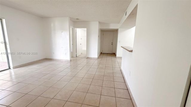 9491 S Palm Circle S 103, Pembroke Pines, FL 33025