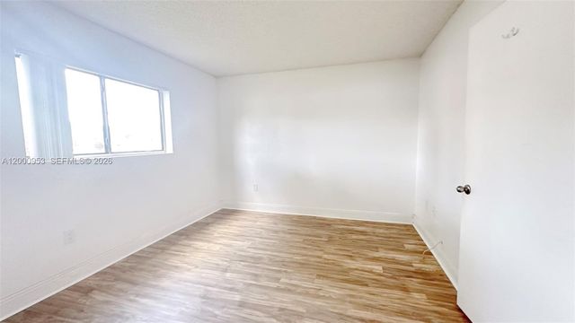 9491 S Palm Circle S 103, Pembroke Pines, FL 33025