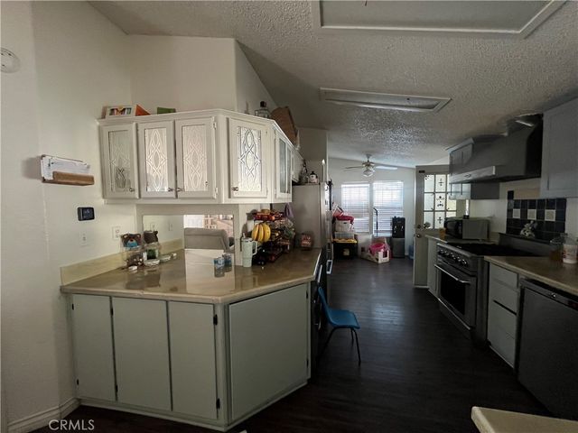 4901 Green River Road 40, Corona, CA 92878