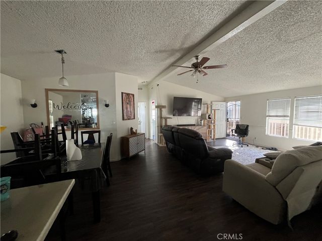 4901 Green River Road 40, Corona, CA 92878