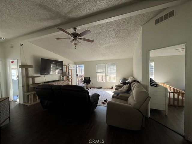 4901 Green River Road 40, Corona, CA 92878