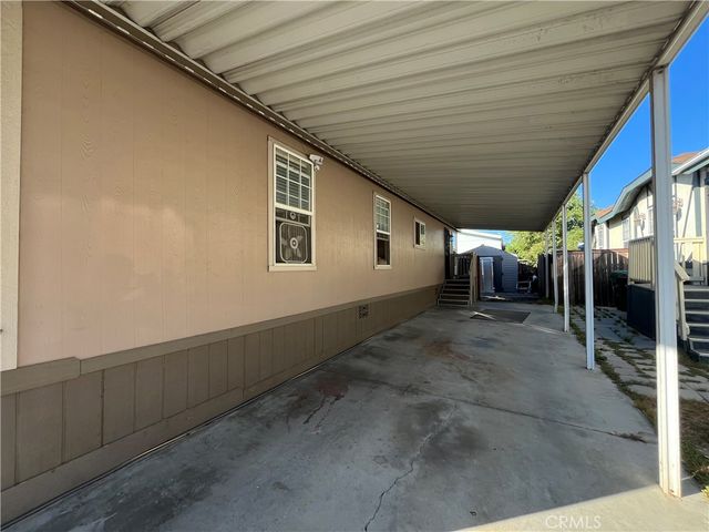 4901 Green River Road 40, Corona, CA 92878