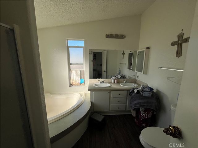4901 Green River Road 40, Corona, CA 92878