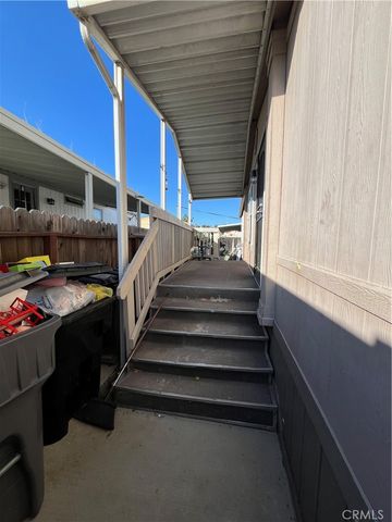 4901 Green River Road 40, Corona, CA 92878
