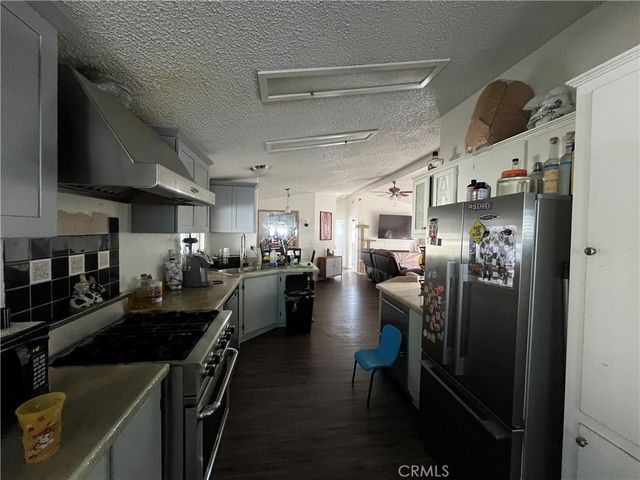 4901 Green River Road 40, Corona, CA 92878
