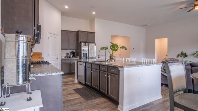 460 White Peach Way, Duncan, SC 29334