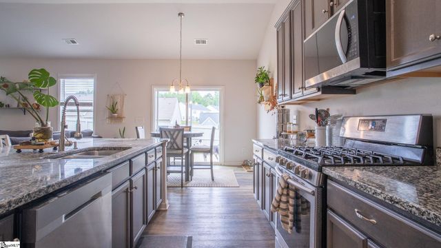 460 White Peach Way, Duncan, SC 29334