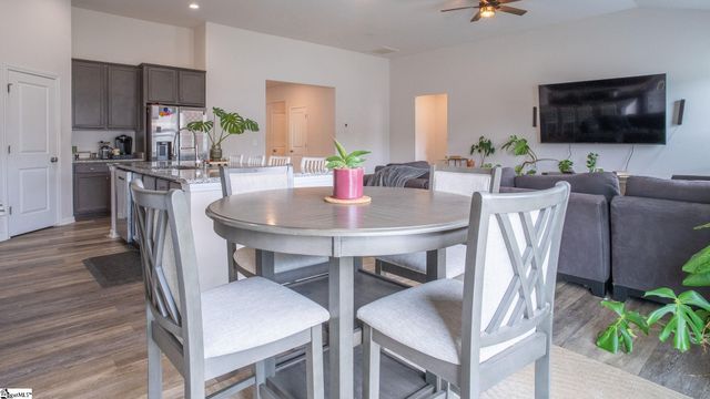 460 White Peach Way, Duncan, SC 29334