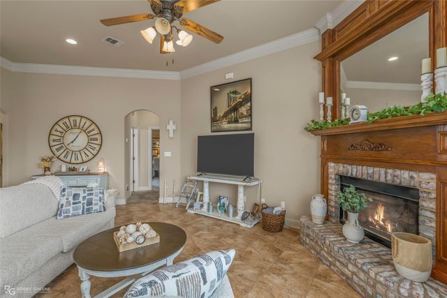 707 Fox Den, Haughton, LA 71037