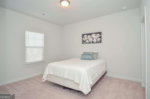 2562 Rathburn Circle, Loganville, GA 30052