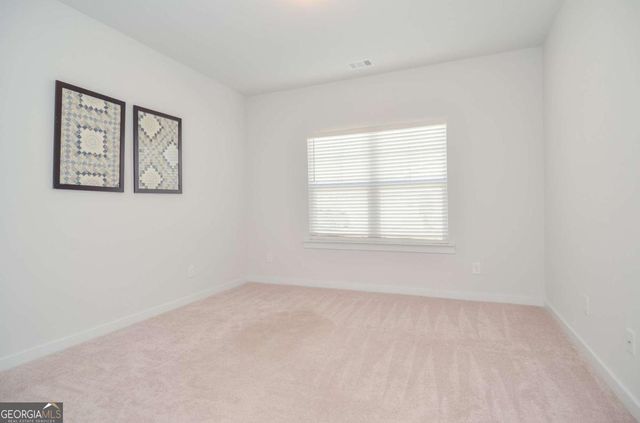 2562 Rathburn Circle, Loganville, GA 30052