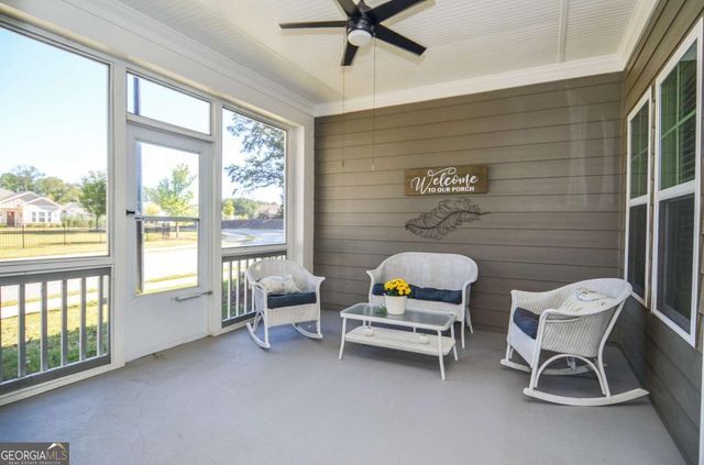 2562 Rathburn Circle, Loganville, GA 30052