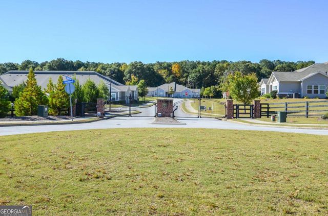 2562 Rathburn Circle, Loganville, GA 30052