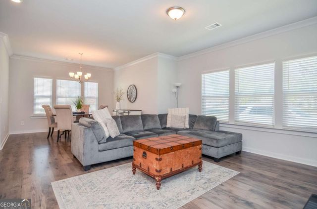 2562 Rathburn Circle, Loganville, GA 30052