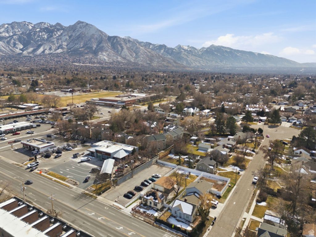 Image 35 of property listing at 1960 E 3300 S, Millcreek, UT 84106