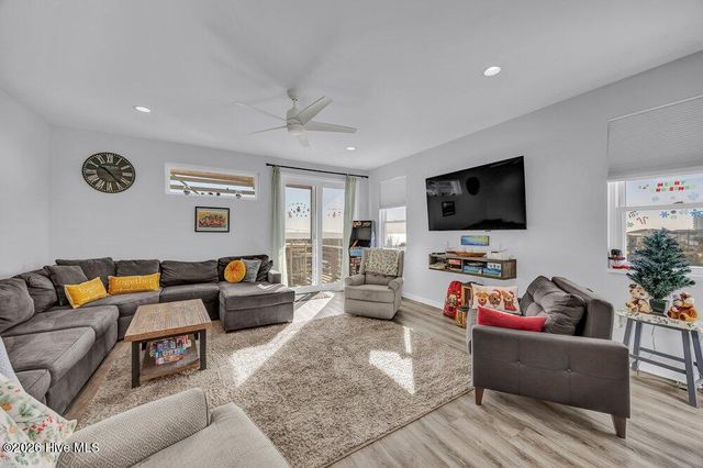 1110 Lake Park Boulevard S 2, Carolina Beach, NC 28428