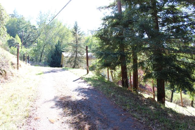 80 Jump Up Court, Benbow, CA 95542