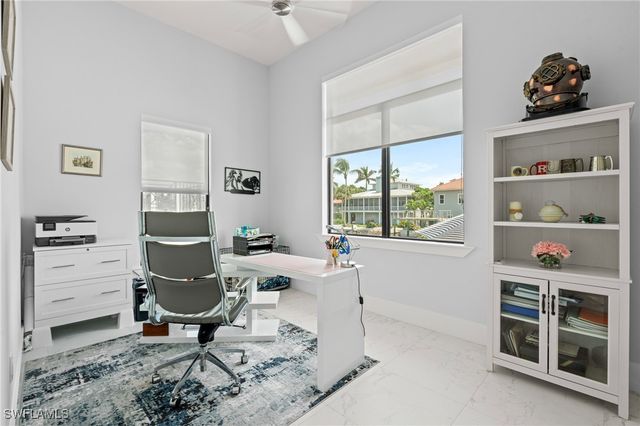 388 Pine AVE, Naples, FL 34108