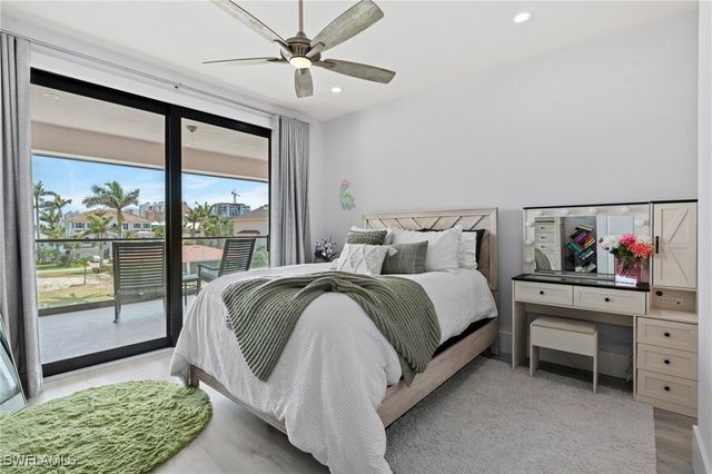 388 Pine AVE, Naples, FL 34108