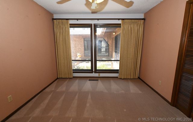 24044 W Flint Ridge Lane, Park Hill, OK 74451