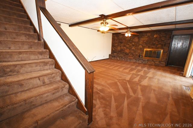 24044 W Flint Ridge Lane, Park Hill, OK 74451