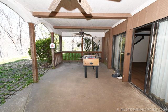 24044 W Flint Ridge Lane, Park Hill, OK 74451