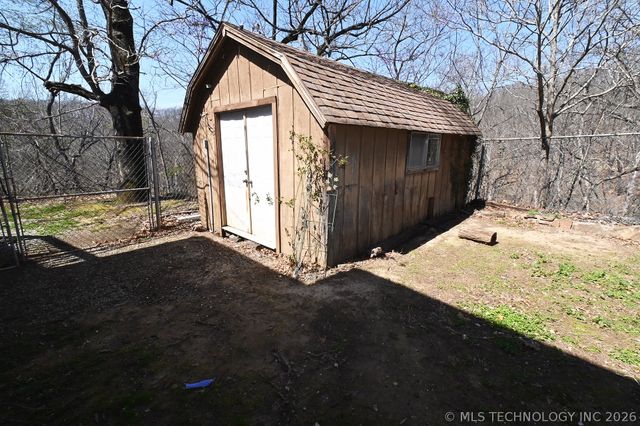 24044 W Flint Ridge Lane, Park Hill, OK 74451