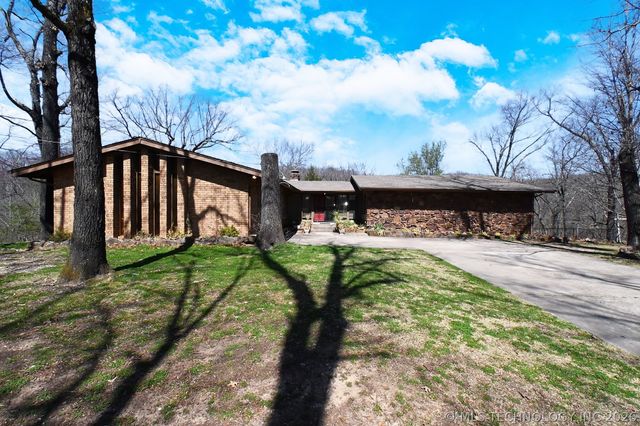 24044 W Flint Ridge Lane, Park Hill, OK 74451