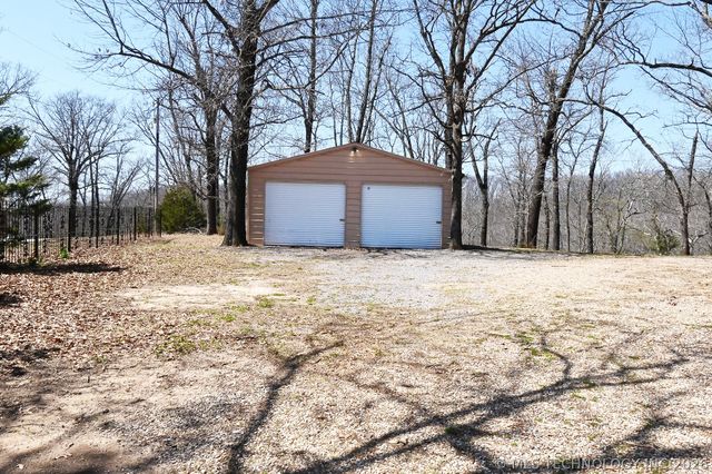 24044 W Flint Ridge Lane, Park Hill, OK 74451