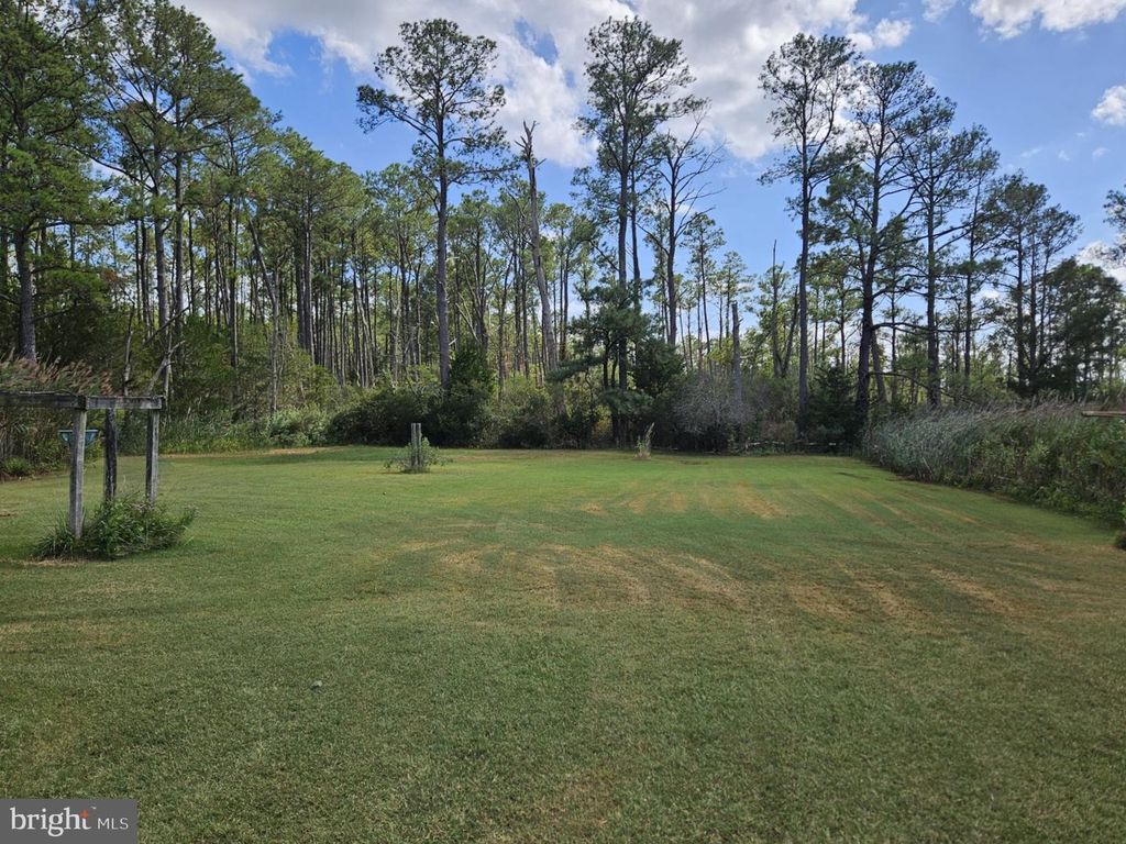 Image 16 of property listing at 2796 CALVARY RD, Crisfield, MD 21817