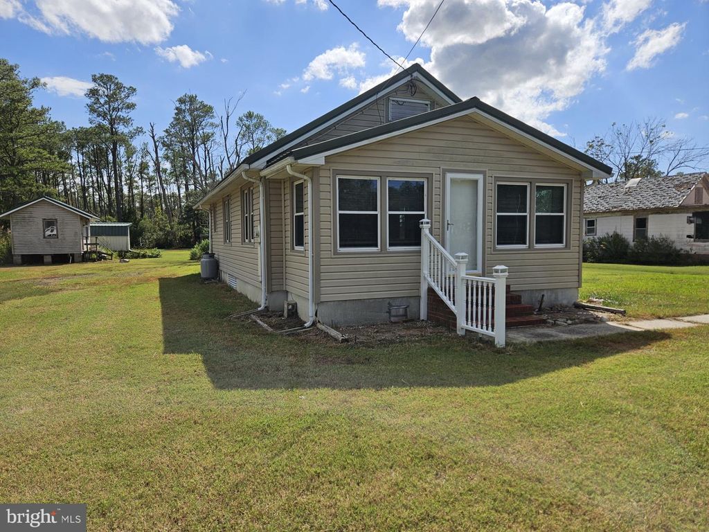 Image 2 of property listing at 2796 CALVARY RD, Crisfield, MD 21817