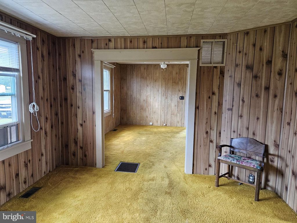 Image 6 of property listing at 2796 CALVARY RD, Crisfield, MD 21817