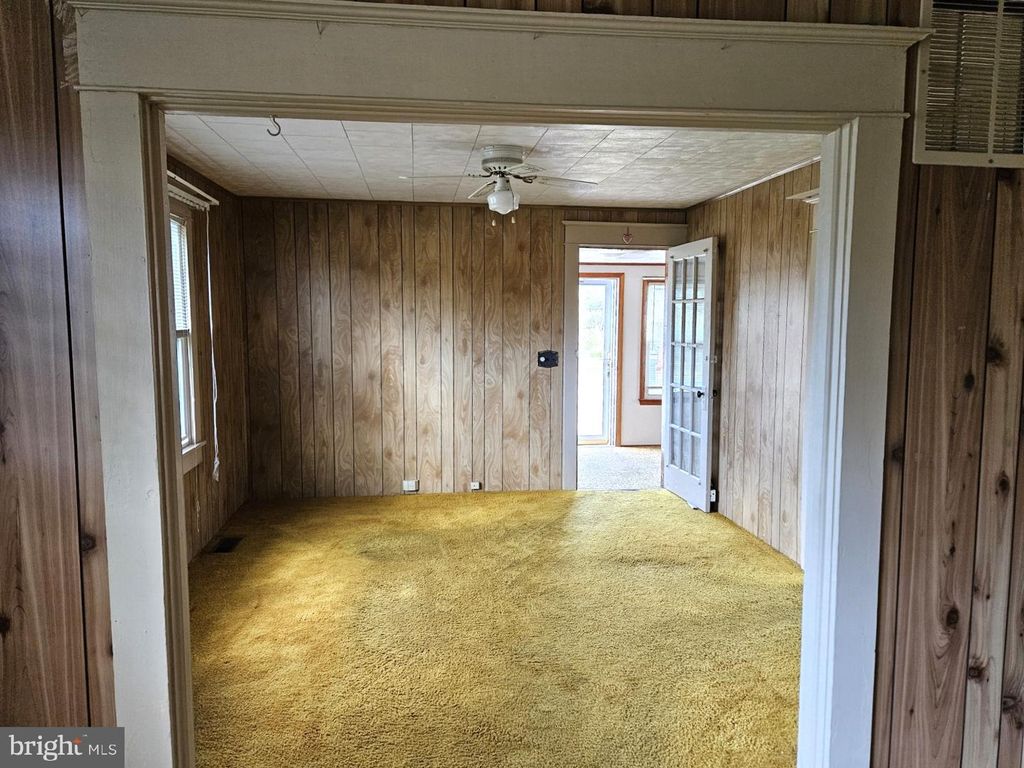 Image 7 of property listing at 2796 CALVARY RD, Crisfield, MD 21817