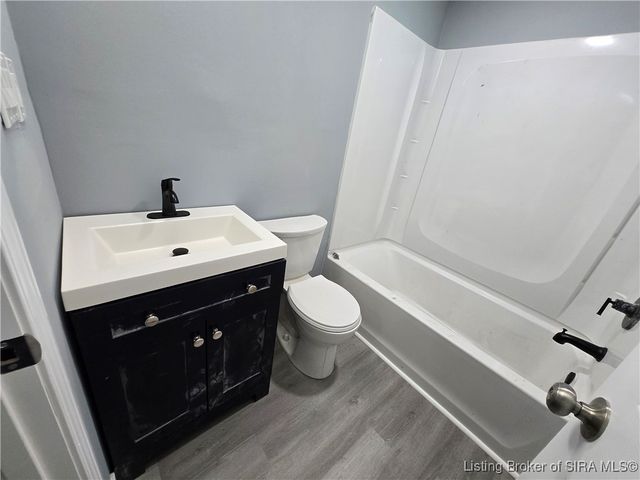 491 W Cross Street, Austin, IN 47102