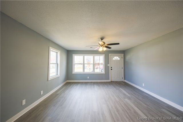 491 W Cross Street, Austin, IN 47102