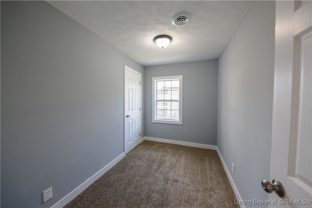 491 W Cross Street, Austin, IN 47102