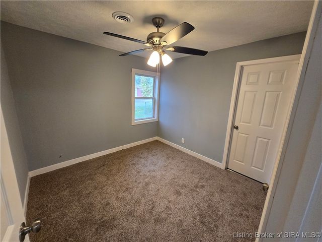 491 W Cross Street, Austin, IN 47102