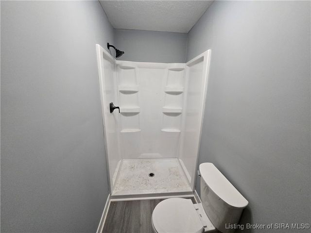 491 W Cross Street, Austin, IN 47102