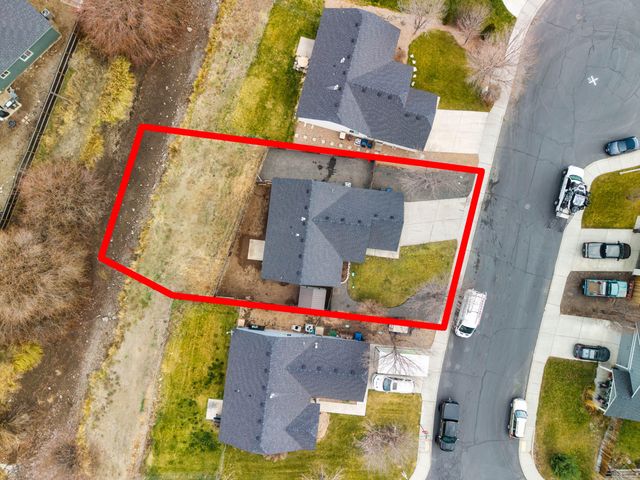 484 NE Spruce Court, Redmond, OR 97756