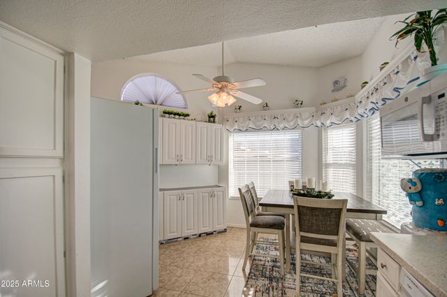 8021 W CHARTER OAK Road, Peoria, AZ 85381