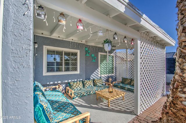 8021 W CHARTER OAK Road, Peoria, AZ 85381