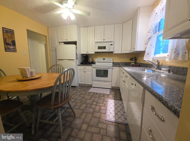 26654 FOREST HALL DR, Mechanicsville, MD 20659