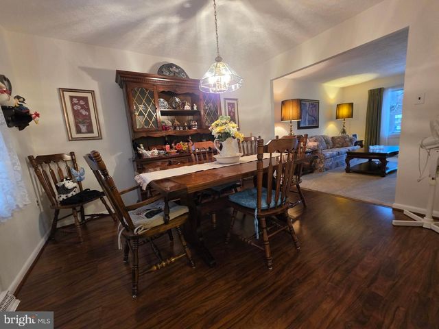 26654 FOREST HALL DR, Mechanicsville, MD 20659