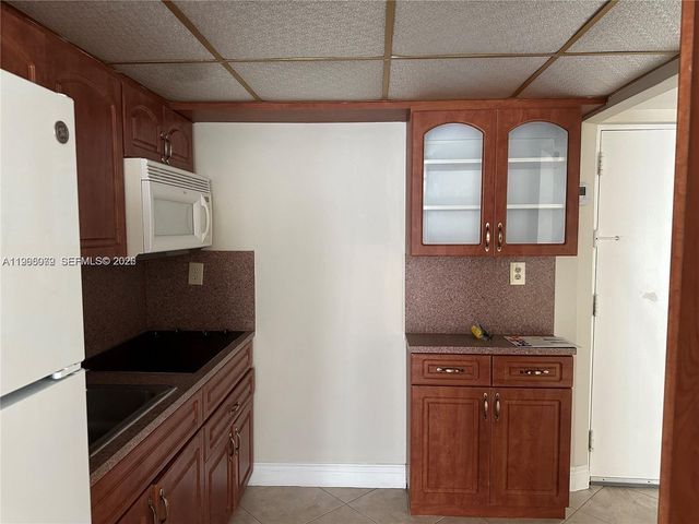 17570 Atlantic Blvd 407, Sunny Isles Beach, FL 33160