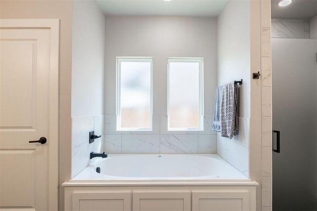 1514 Pineridge Circle, Piedmont, OK 73078