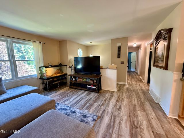 4 Joseph Court, Queensbury, NY 12804