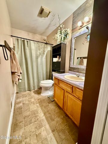 4 Joseph Court, Queensbury, NY 12804