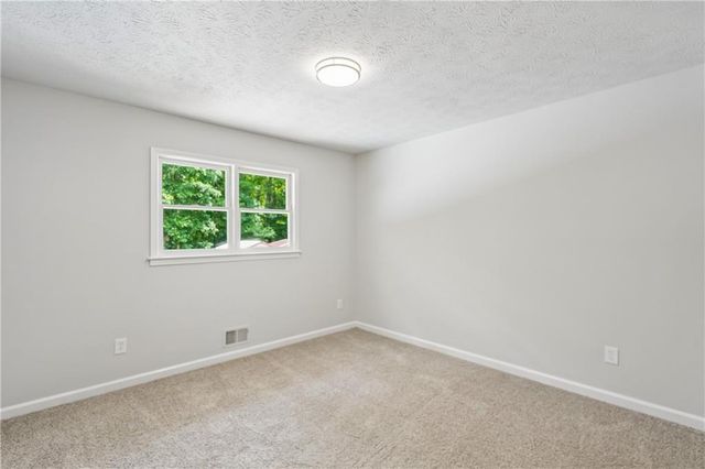 221 Mills Creek Path, Hiram, GA 30141