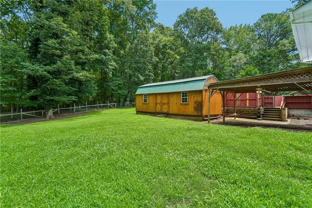 221 Mills Creek Path, Hiram, GA 30141