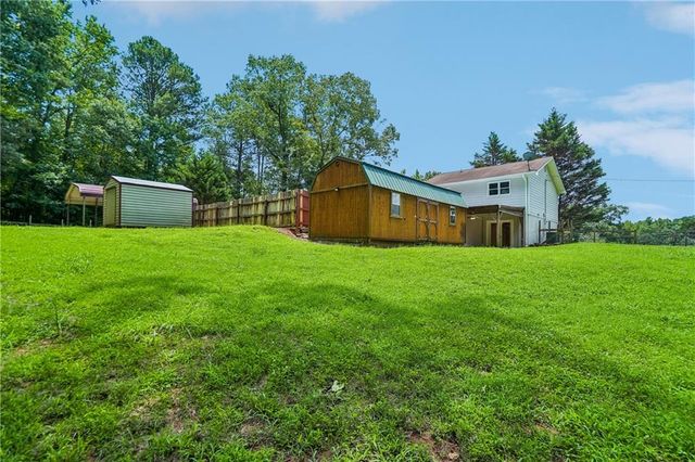 221 Mills Creek Path, Hiram, GA 30141